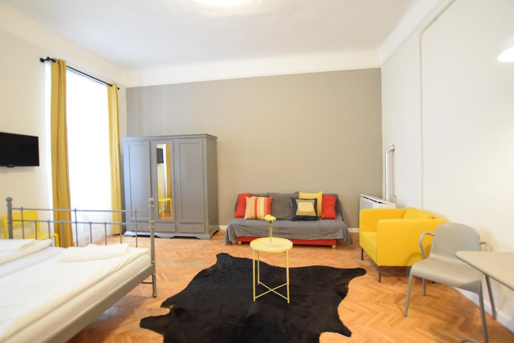 Standard Apartment By Hi5 - Chainbridge Budapest Exterior foto